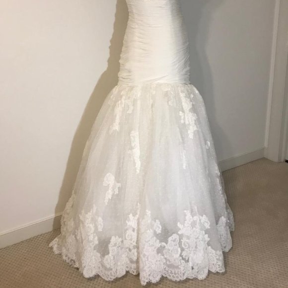 MARRA'S BRIDAL - Picture 3 of 7